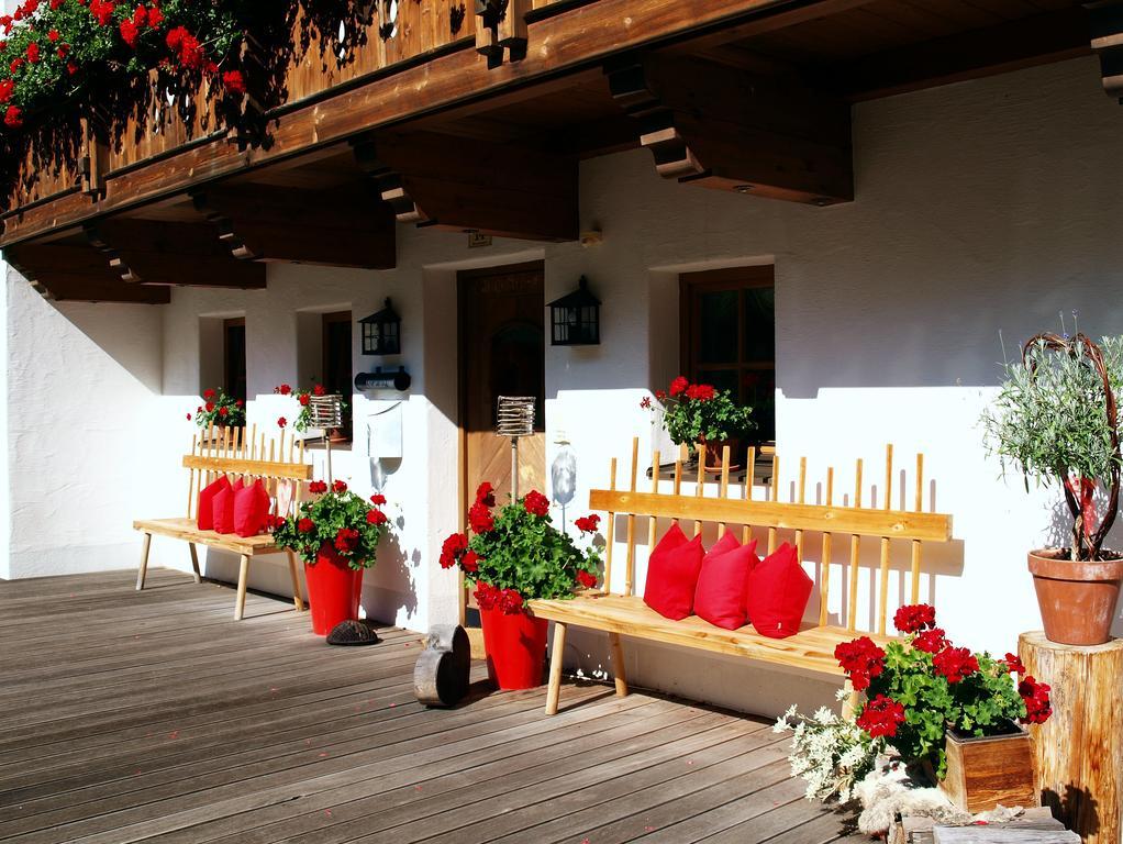 Alpenferienwohnung Strickner Neustift im Stubaital Ruang foto